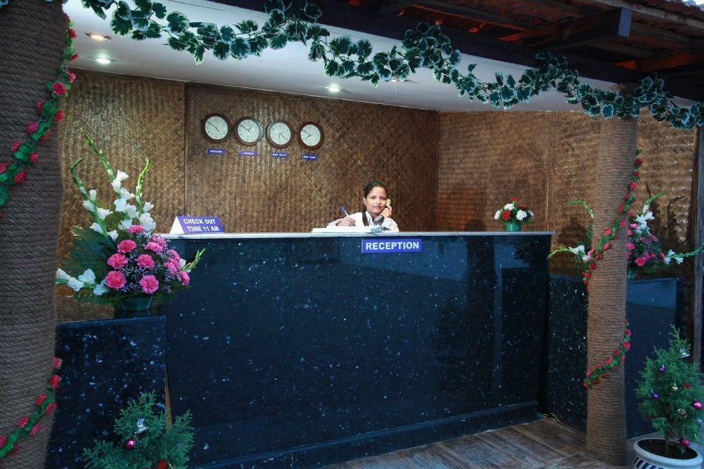 Hotel Lucky Star Колва Экстерьер фото