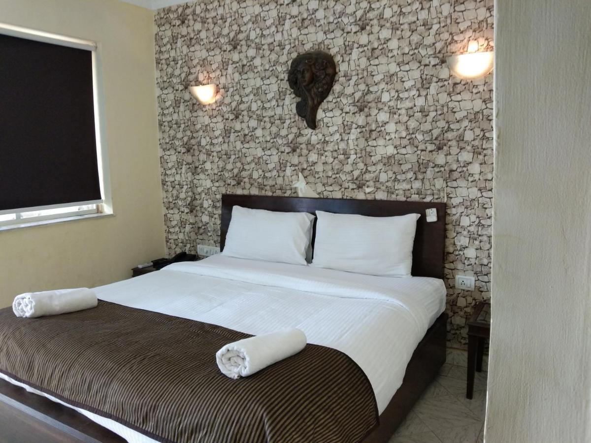 Hotel Lucky Star Колва Экстерьер фото