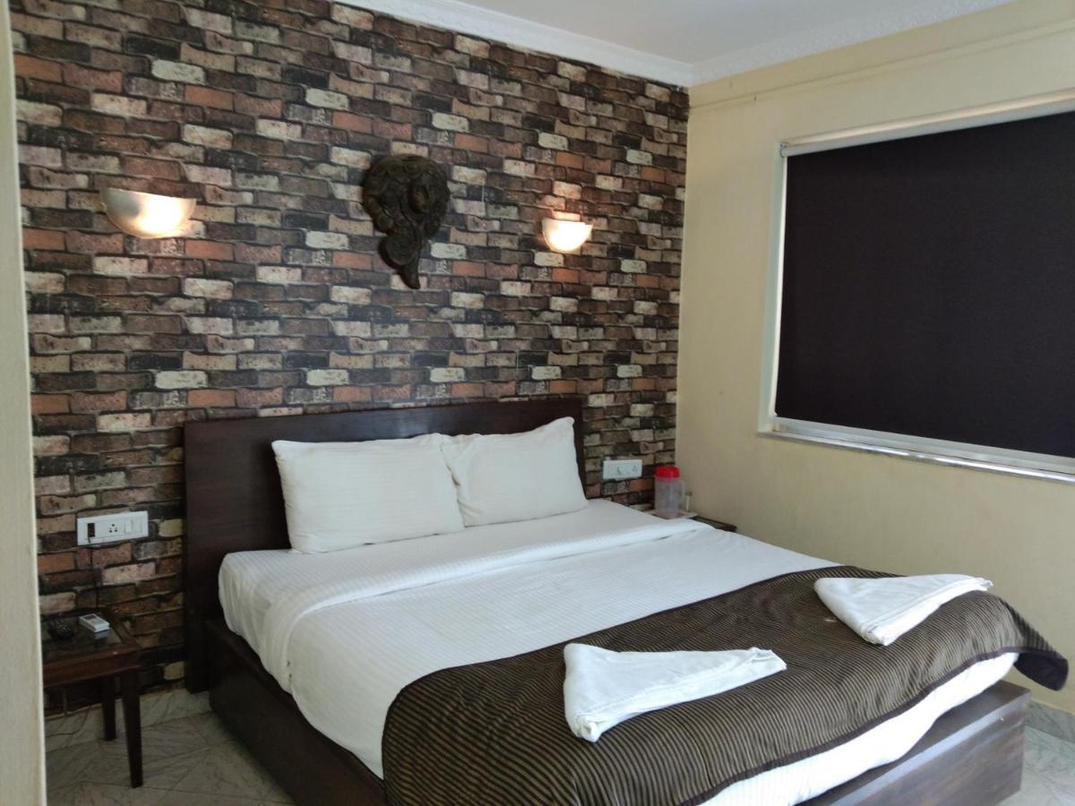 Hotel Lucky Star Колва Экстерьер фото